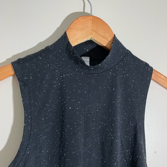 NWT Lululemon Time To Restore Mock Neck Tank - Picture 7 of 13